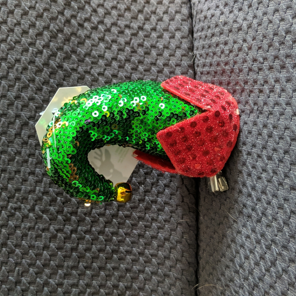 Brand New hair clip elf hat with jingle bell